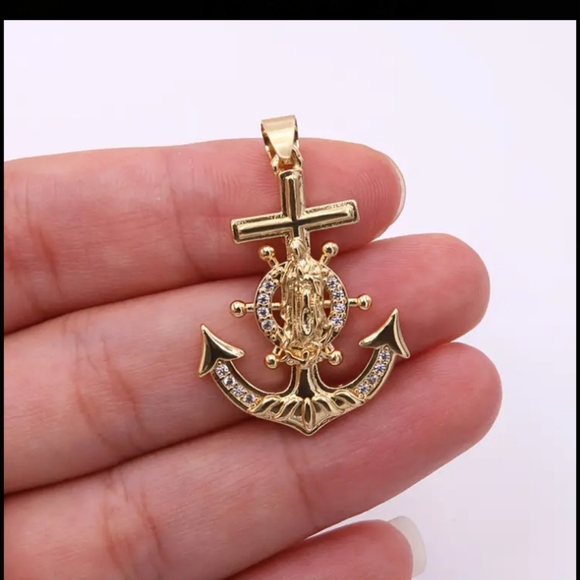 GOLD OR SILVER ANCHOR NECKLACE - Picture 9 of 9